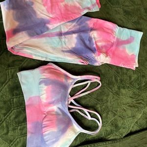 Small tie dye allure by Ana set scrunch bottoms size small crisscross back top